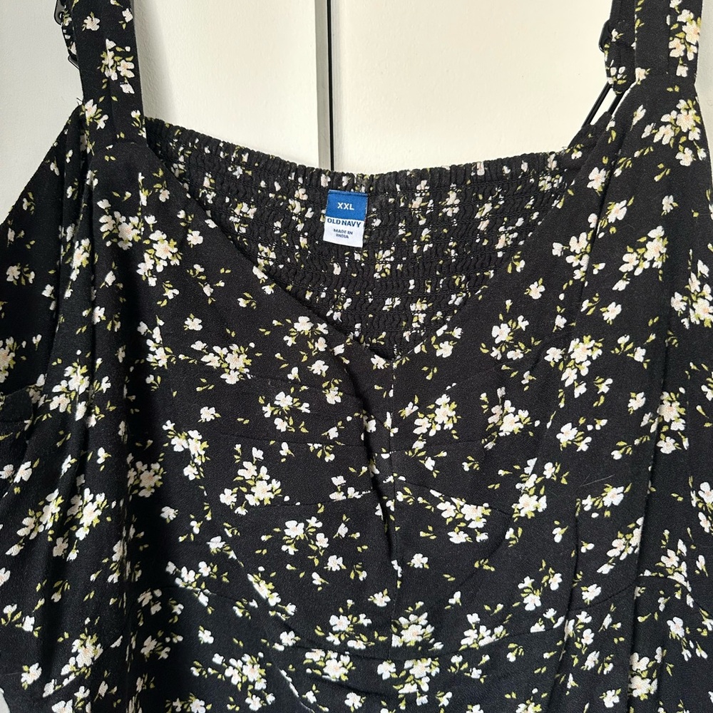 Old Navy Fit & Flare Crepe Mini Dress - Picture 2 of 4